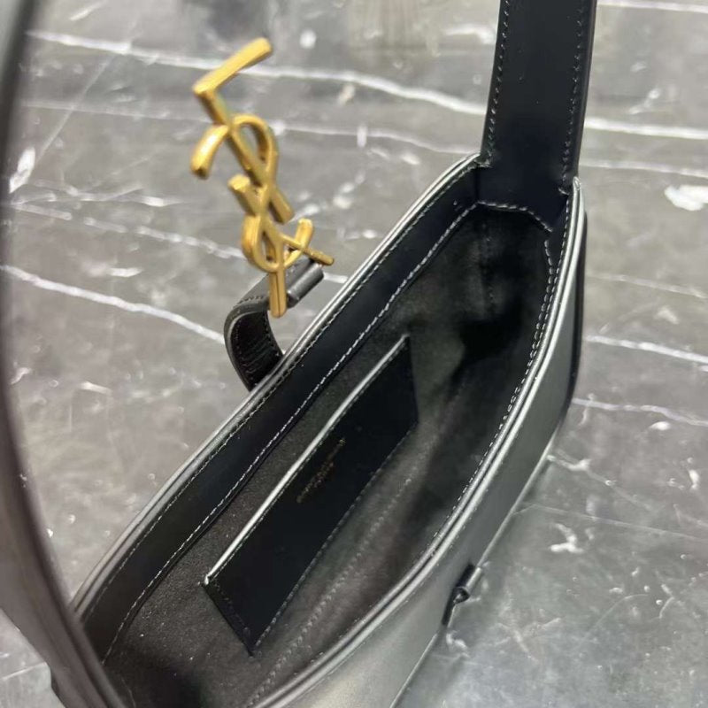 Saint Laurent Hobo Bag BG02288