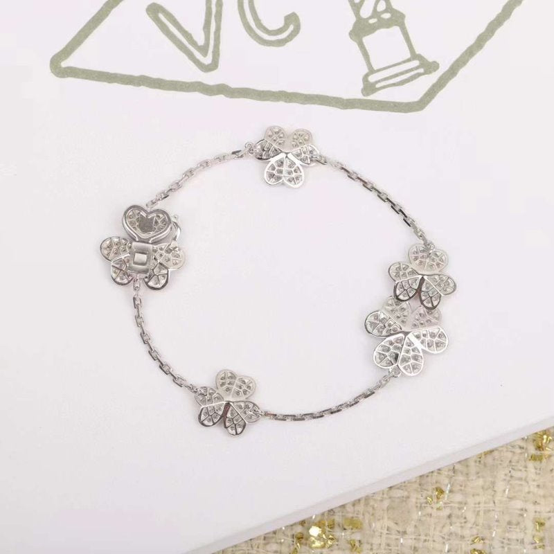 Van Cleef and Arpels Clover five Diamond Bracelet JWLH0125
