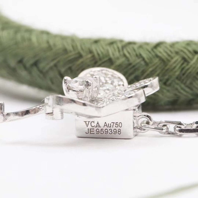Van Cleef and Arpels Clover five Diamond Bracelet JWLH0125