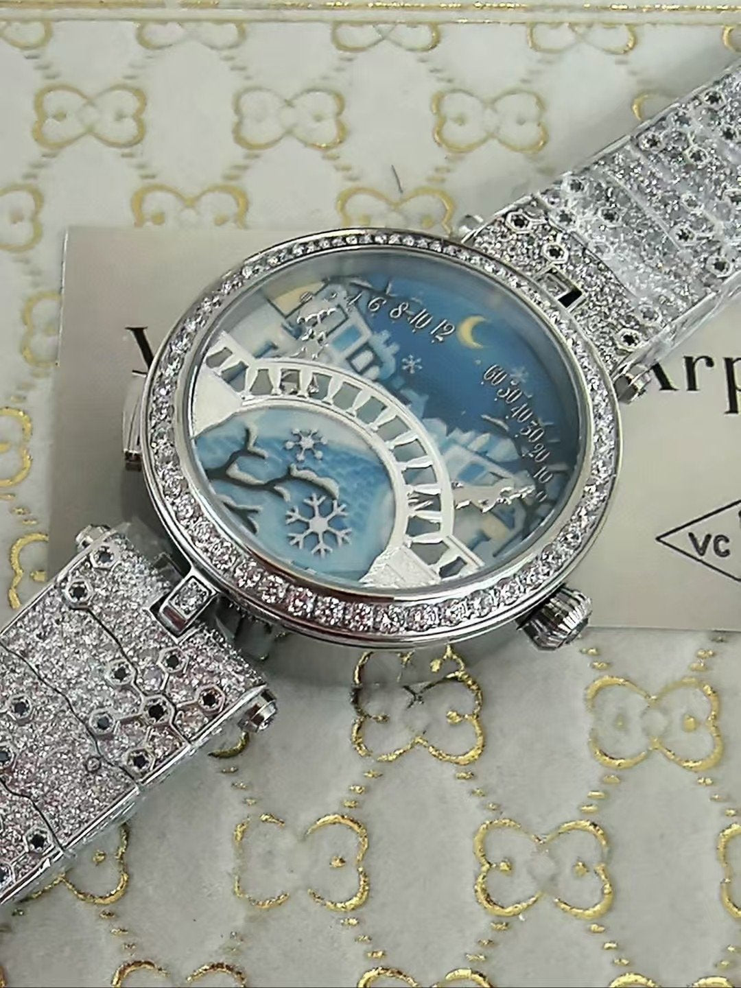 Van Cleef and Arpels Four Seasons Lovers Bridge Wrist Watch WTJN25250