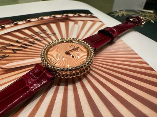 Van Cleef and Arpels Perlee New Wrist Watch WTJN25259