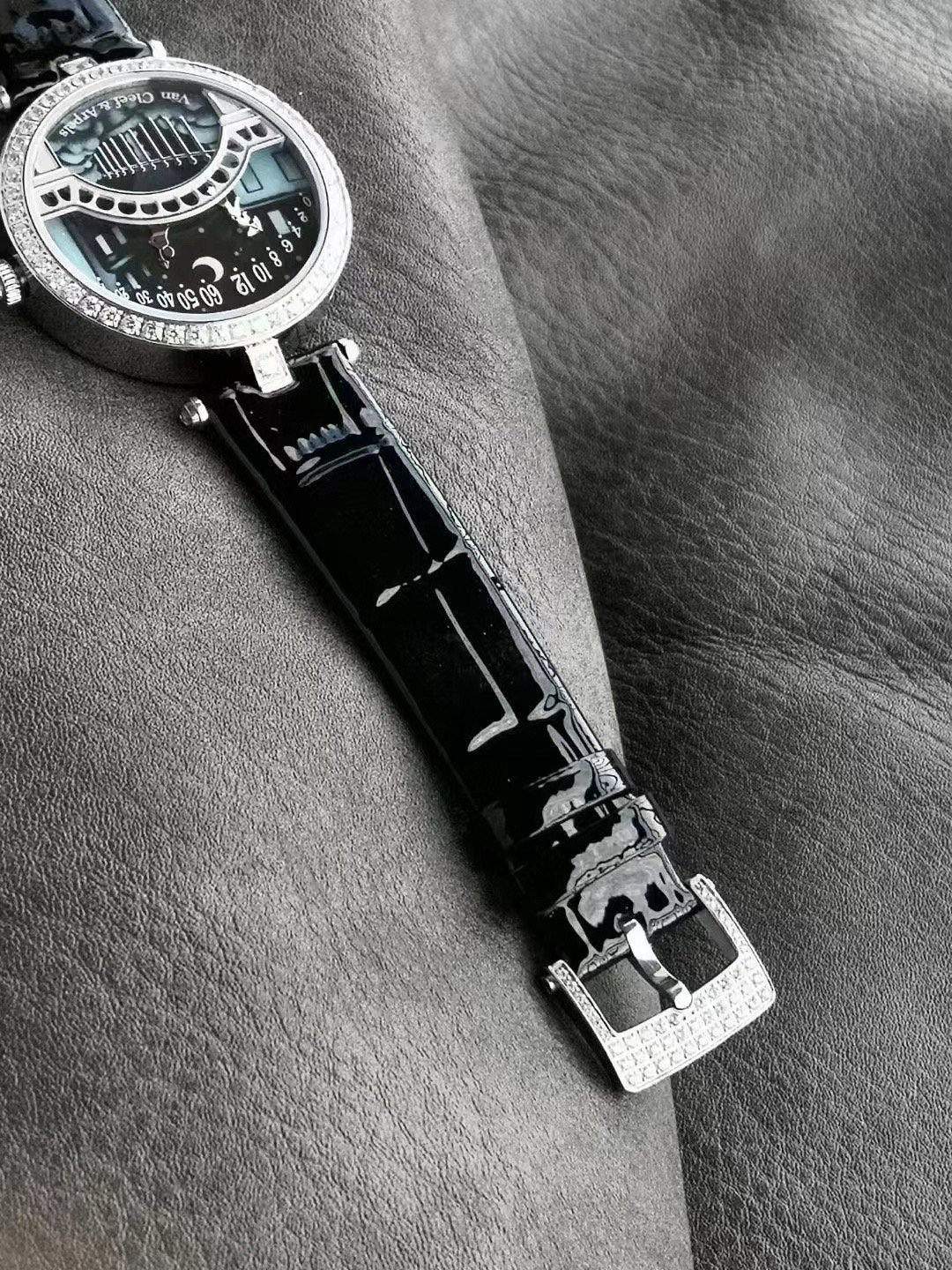 Van Cleef and Arpels Poetic Complexity Series Wrist Watch WTJN25277