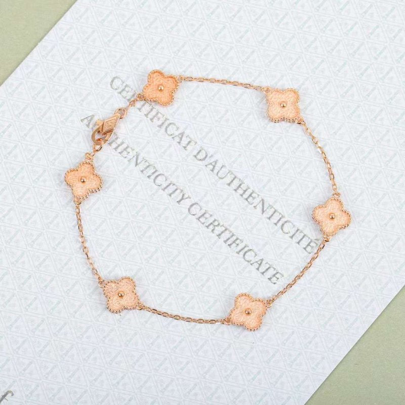 Van Cleef and Arpels Vintage Alhambra Bracelet JWLH0112