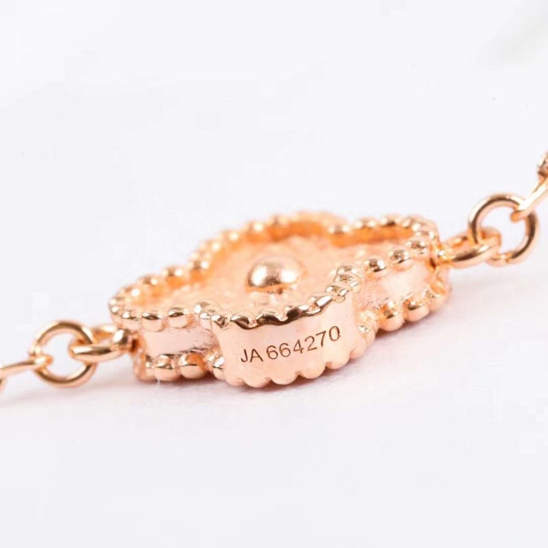 Van Cleef and Arpels Vintage Alhambra Bracelet JWLH0112
