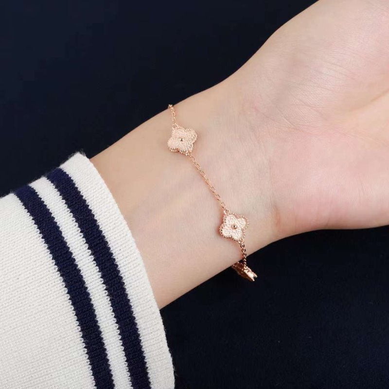 Van Cleef and Arpels Vintage Alhambra Bracelet JWLH0112