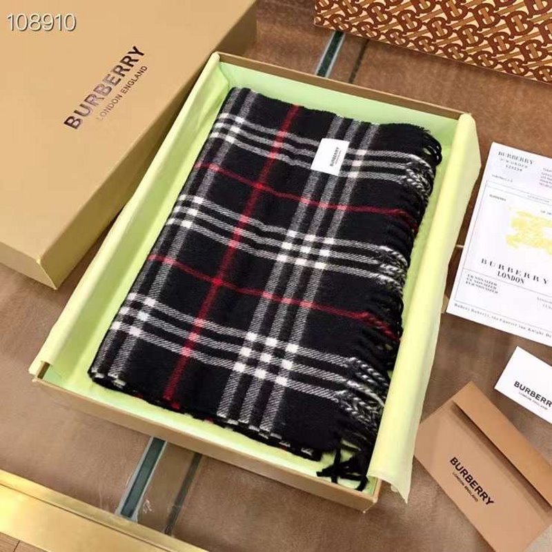 Burberry Wool and Cashmere Scarf SS001195