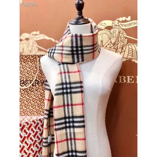Burberry Wool and Cashmere Scarf SS001197