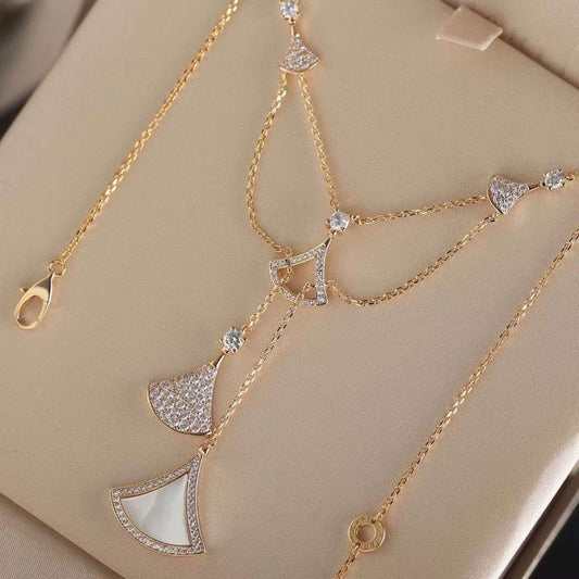 Bvlgari Divas Dream Necklace JWL00195