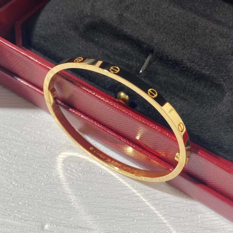 Cartier Love Bracelet JWL01150