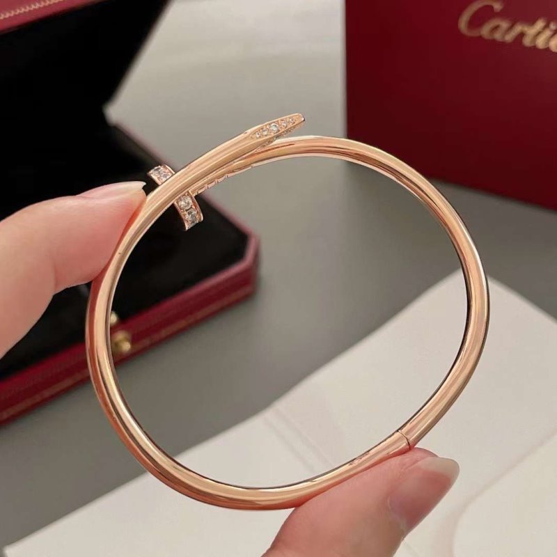 Cartier Nail Bracelet JWL01149