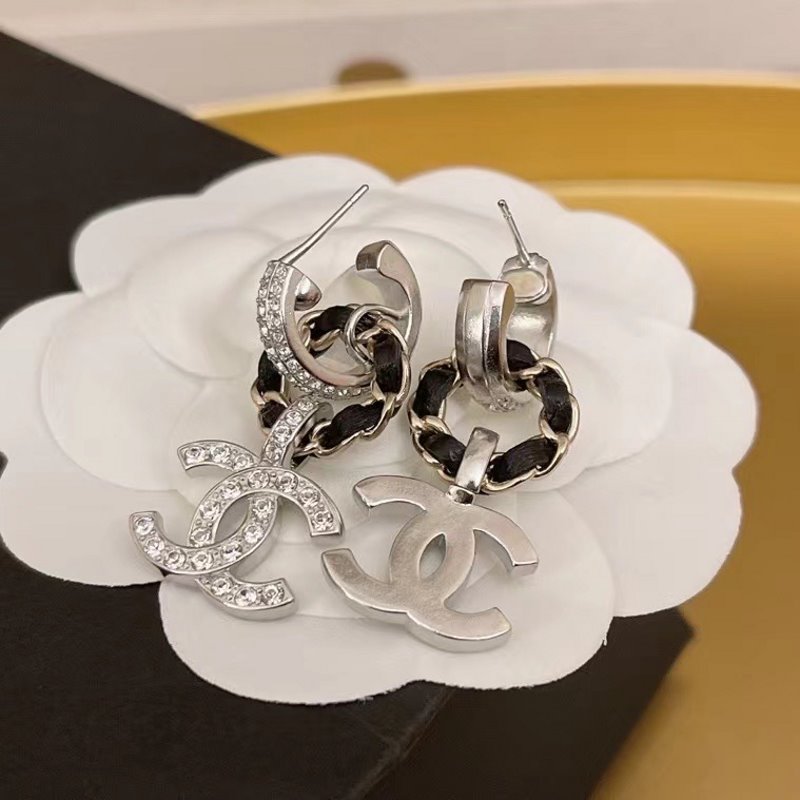 Chanel Diamond Earrings JWL00624