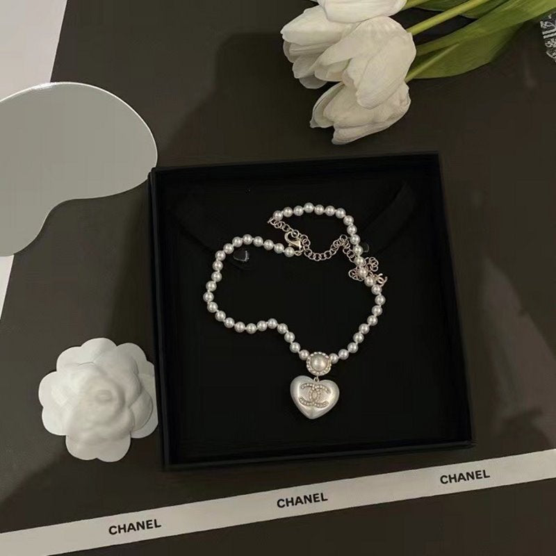 Chanel Diamond Necklace JWL00595