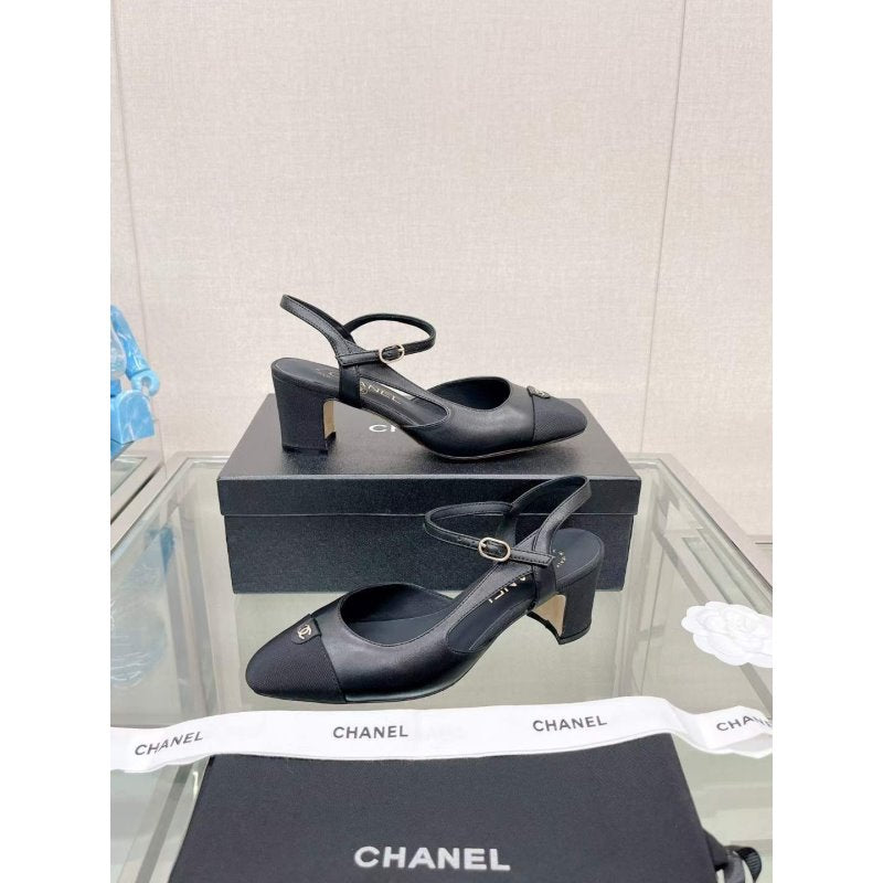 Chanel Flat Sandals SHS05651