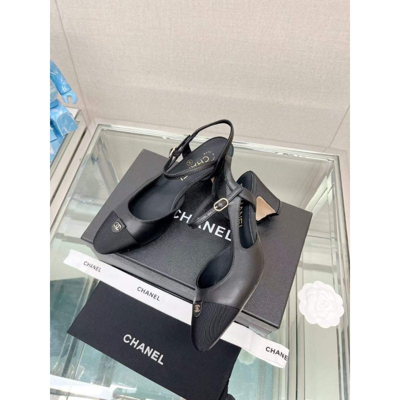 Chanel Flat Sandals SHS05651