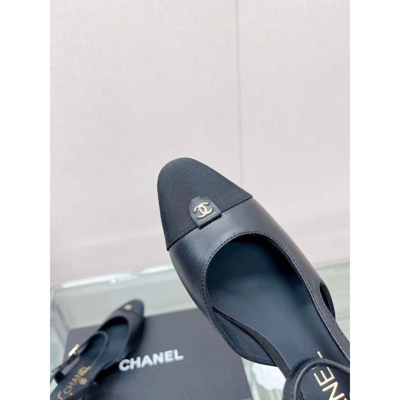 Chanel Flat Sandals SHS05651