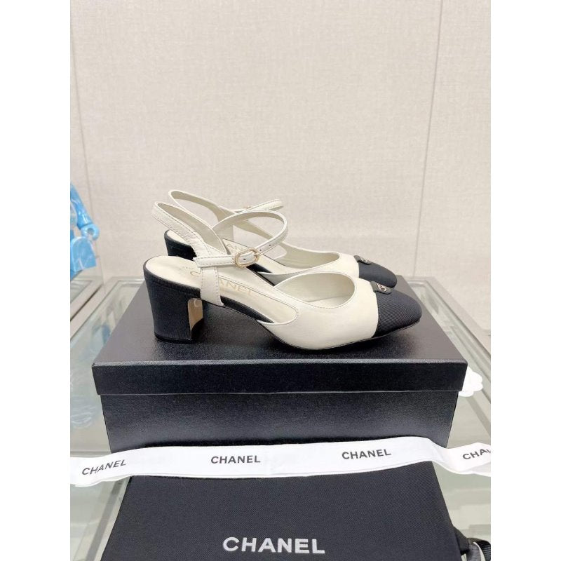 Chanel Flat Sandals SHS05652