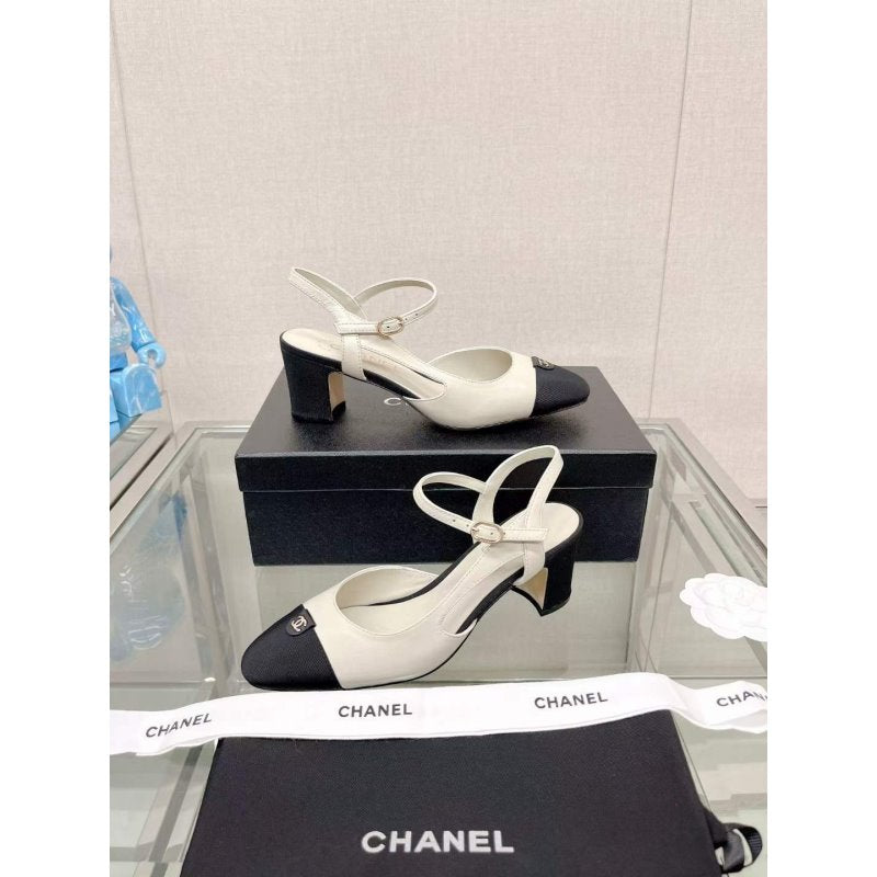 Chanel Flat Sandals SHS05652