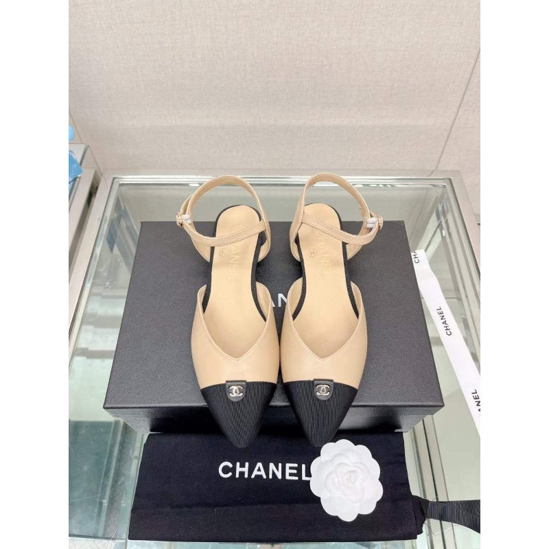 Chanel Flat Sandals SHS05656