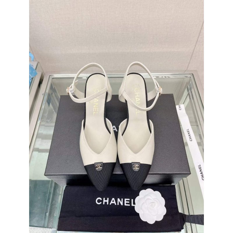 Chanel Flat Sandals SHS05658