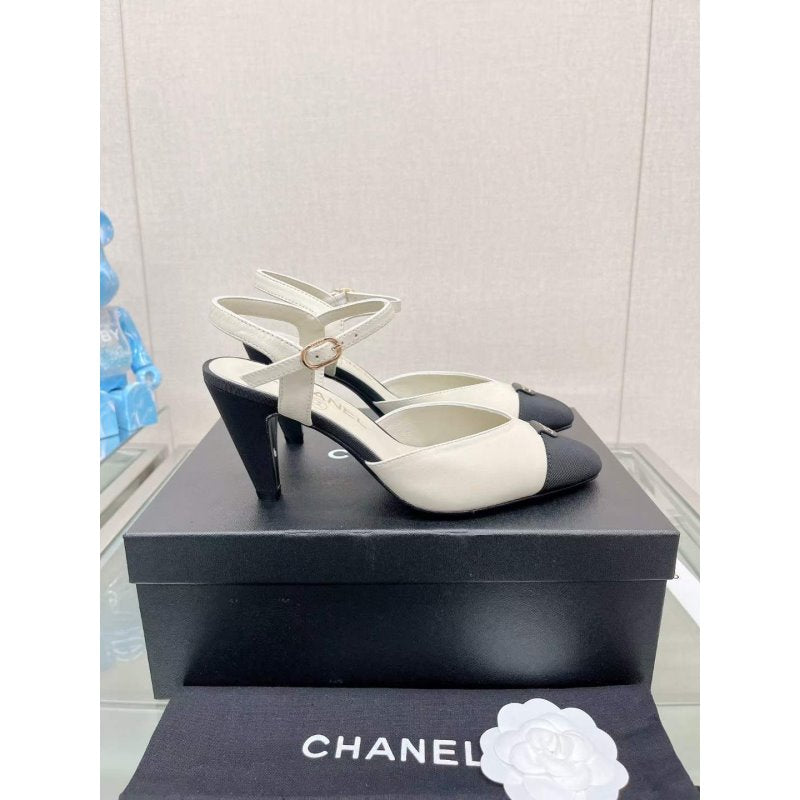 Chanel Flat Sandals SHS05658