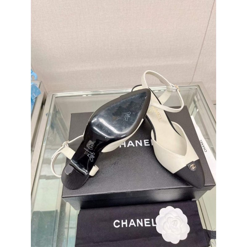 Chanel Flat Sandals SHS05658