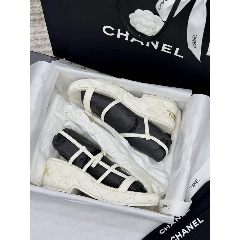 Chanel Linggepo Sandals SHS05365