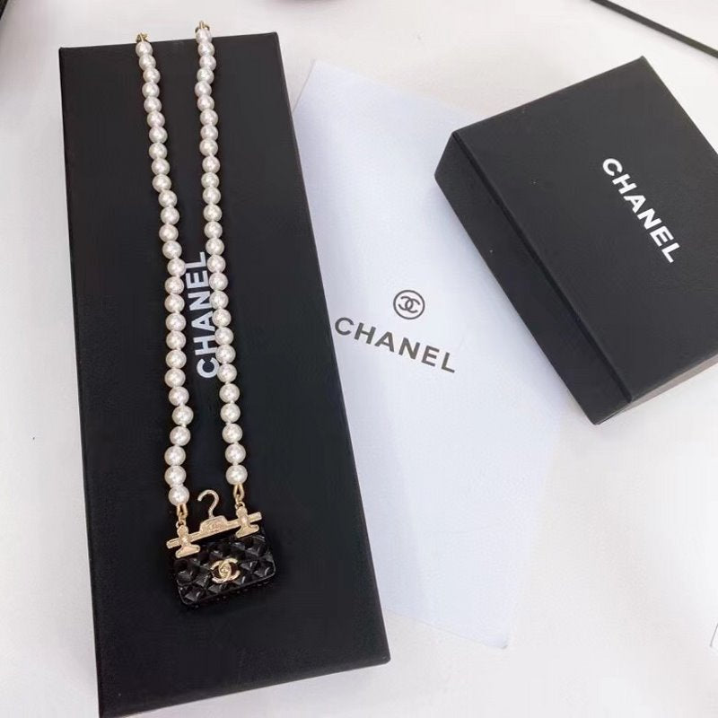 Chanel Pearl Bag Necklace JWL00742