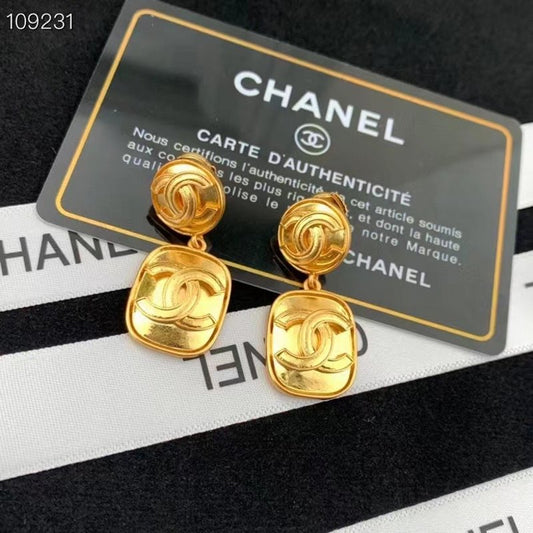 Chanel Round Stud Earrings JWL00733