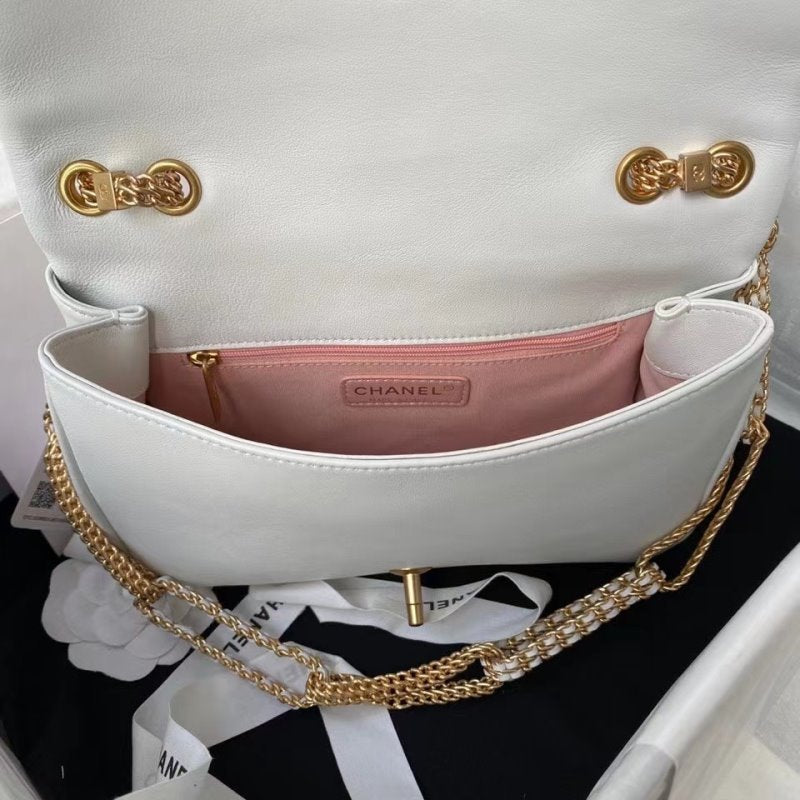 Chanel White Flap Bag BCH00775