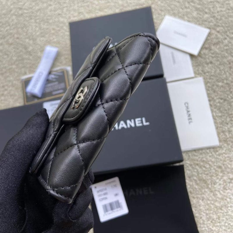 Chanel Leather Wallet WB001277