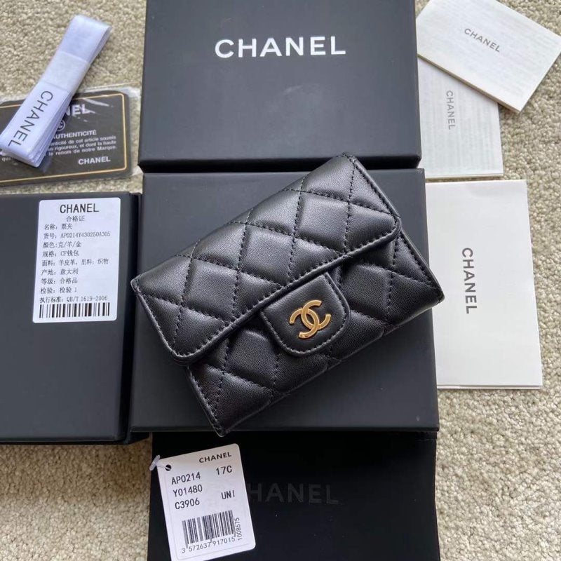 Chanel Leather Wallet WB001278