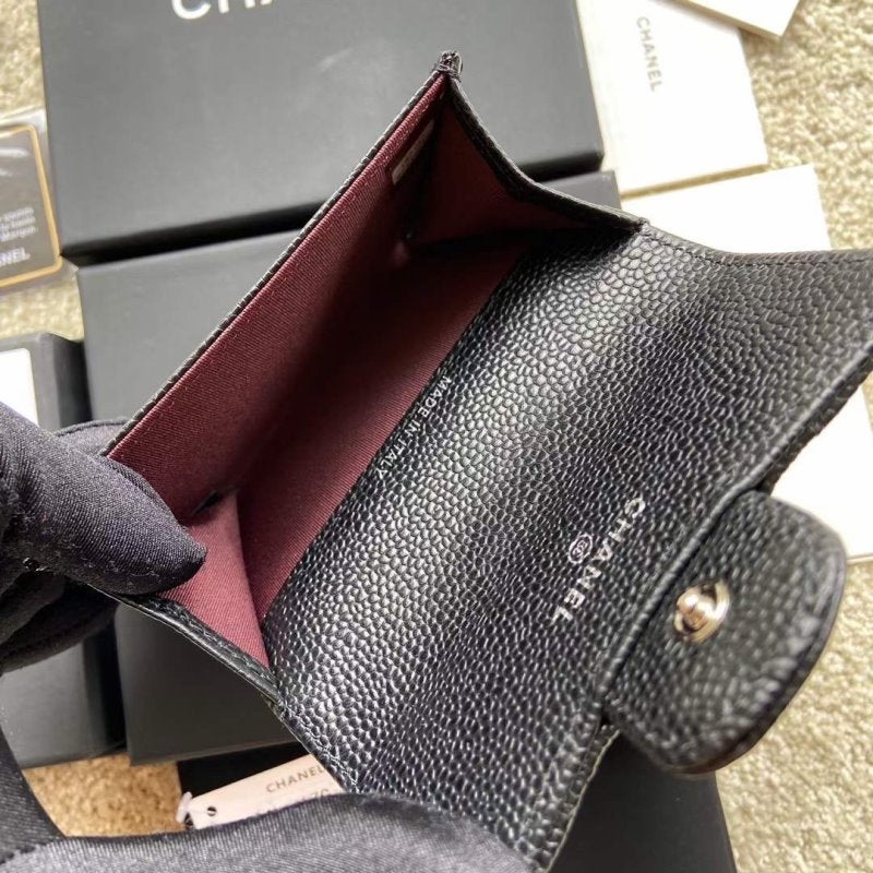Chanel Leather Wallet WB001279
