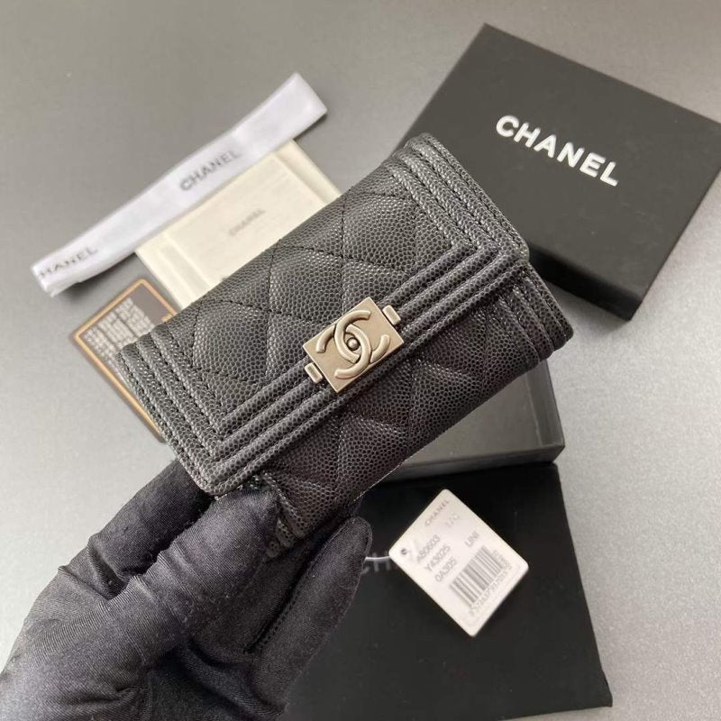 Chanel Leather Wallet WB001280
