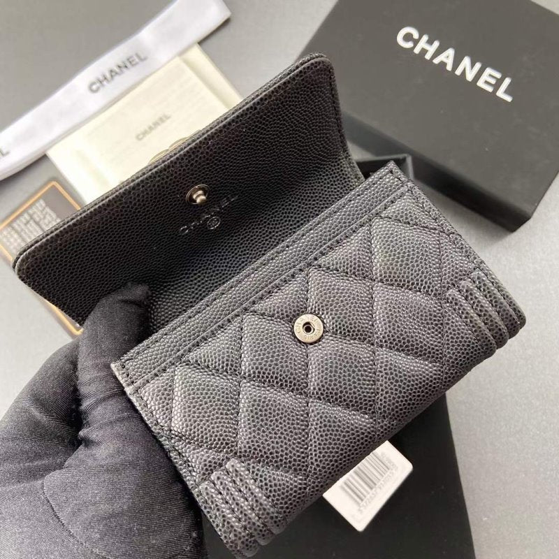 Chanel Leather Wallet WB001280