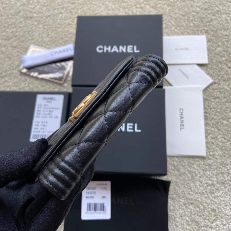 Chanel Leather Wallet WB001283