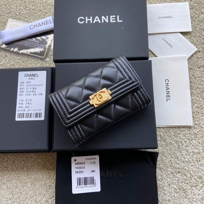 Chanel Leather Wallet WB001283