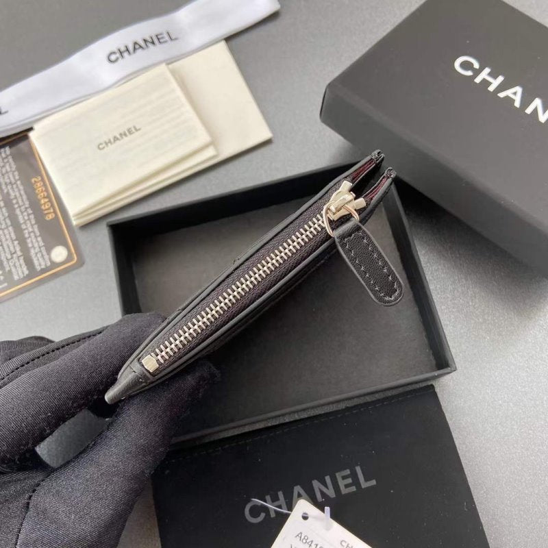 Chanel Leather Wallet WB001284