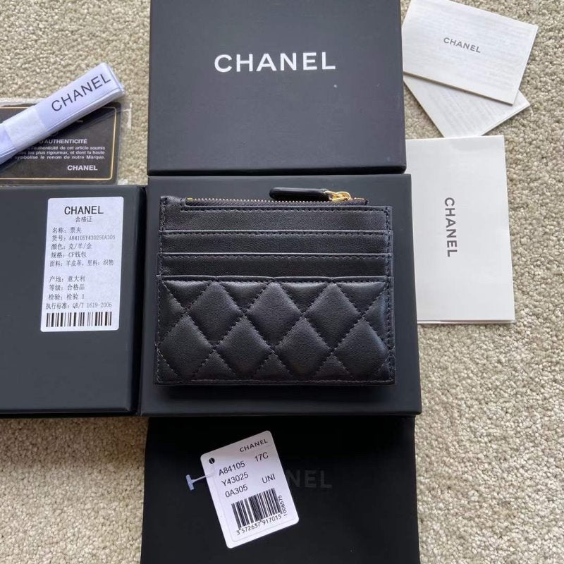 Chanel Leather Wallet WB001285