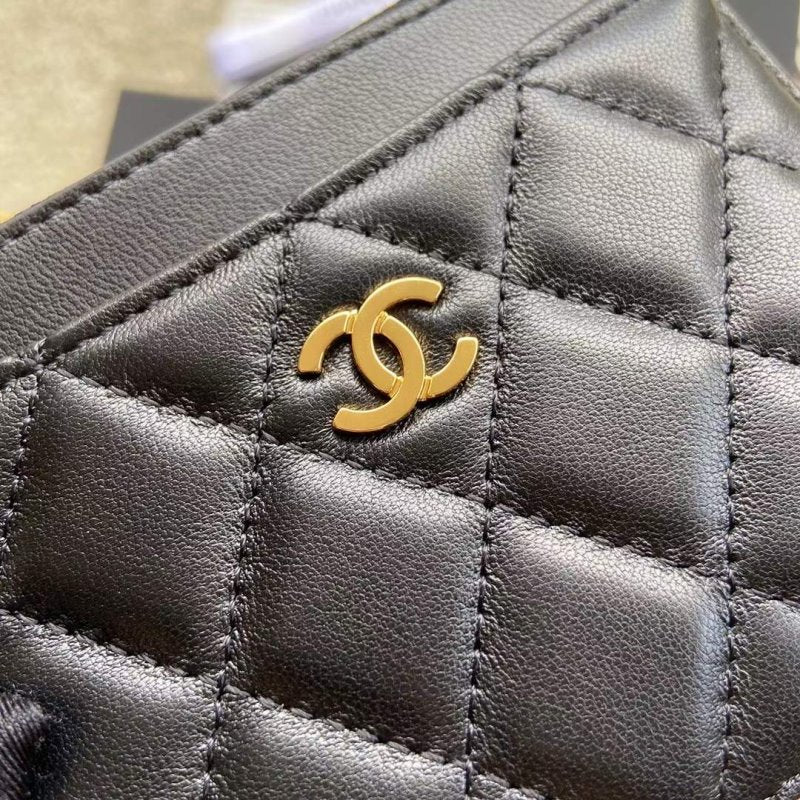 Chanel Leather Wallet WB001285