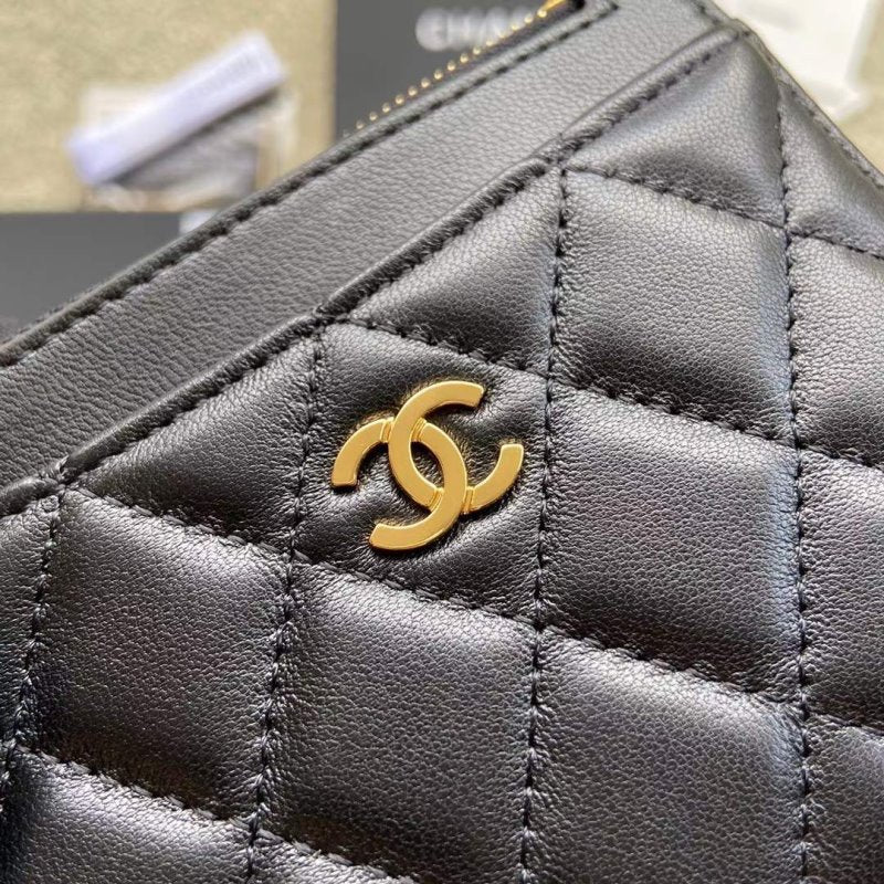 Chanel Leather Wallet WB001286