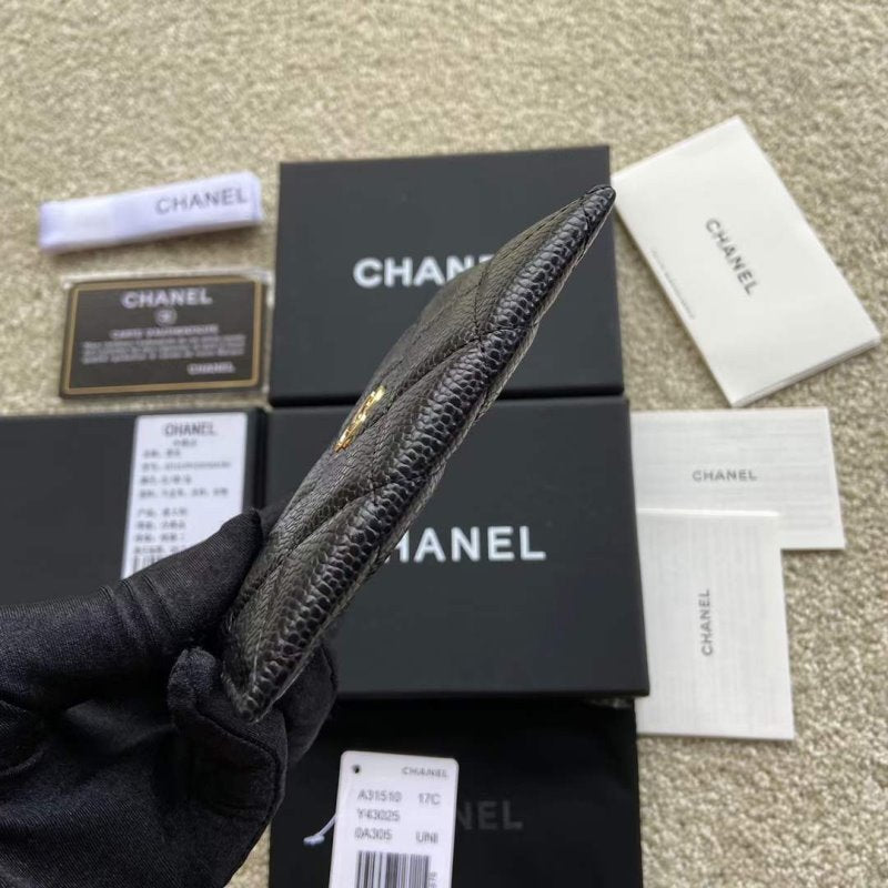 Chanel Leather Wallet WB001290