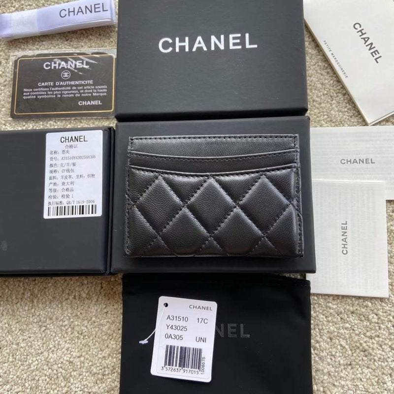 Chanel Leather Wallet WB001291