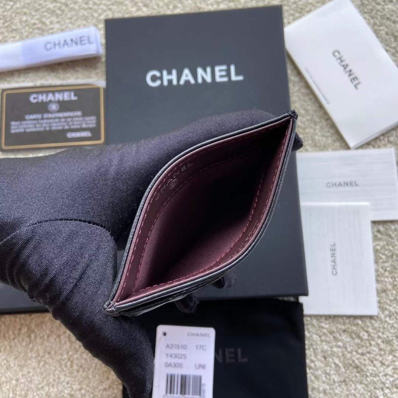 Chanel Leather Wallet WB001291