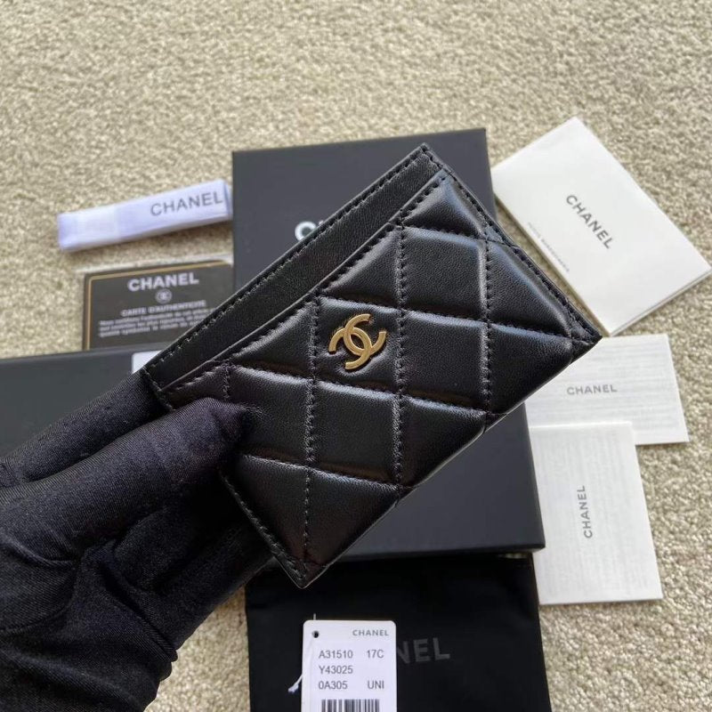Chanel Leather Wallet WB001292