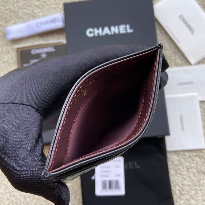 Chanel Leather Wallet WB001292