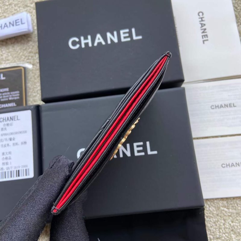 Chanel Leather Wallet WB001293
