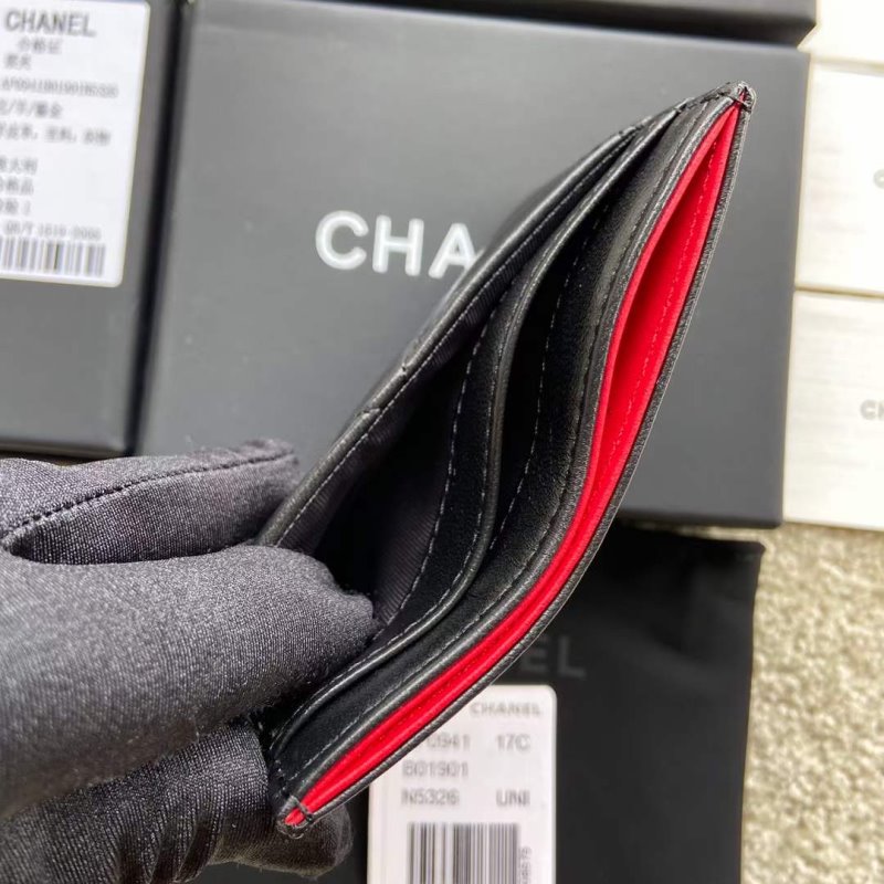 Chanel Leather Wallet WB001293