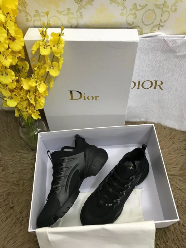 Dior Sneakers SHS03095