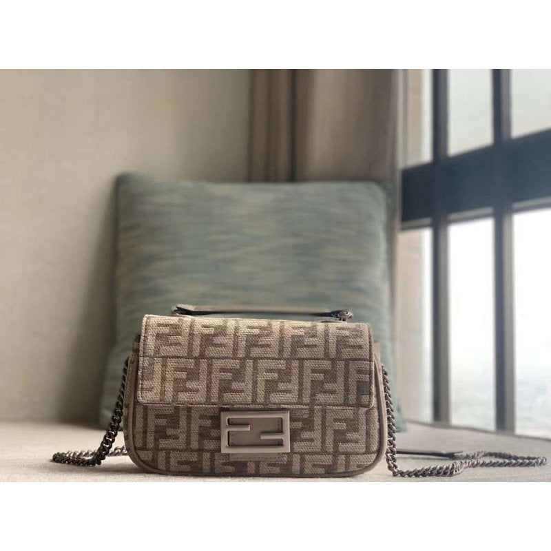 Fendi Baguette Hand Bag BGMP1615