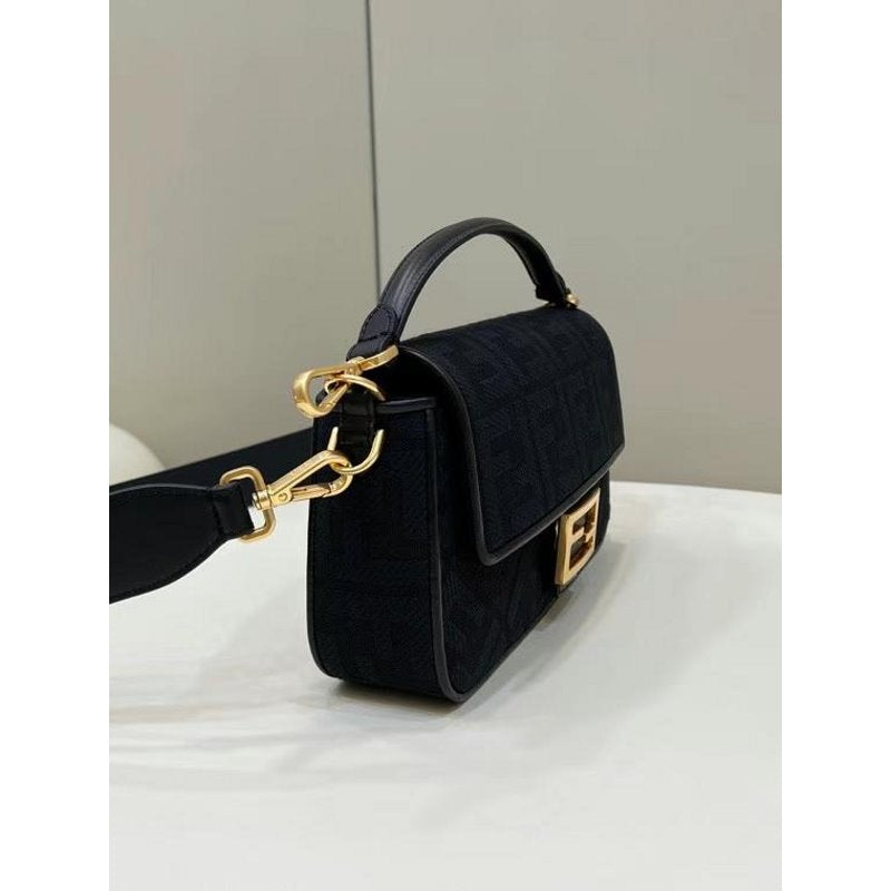 Fendi Baguette Shoulder Bag BGMP0834